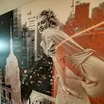 - Haus N, App 0n0306